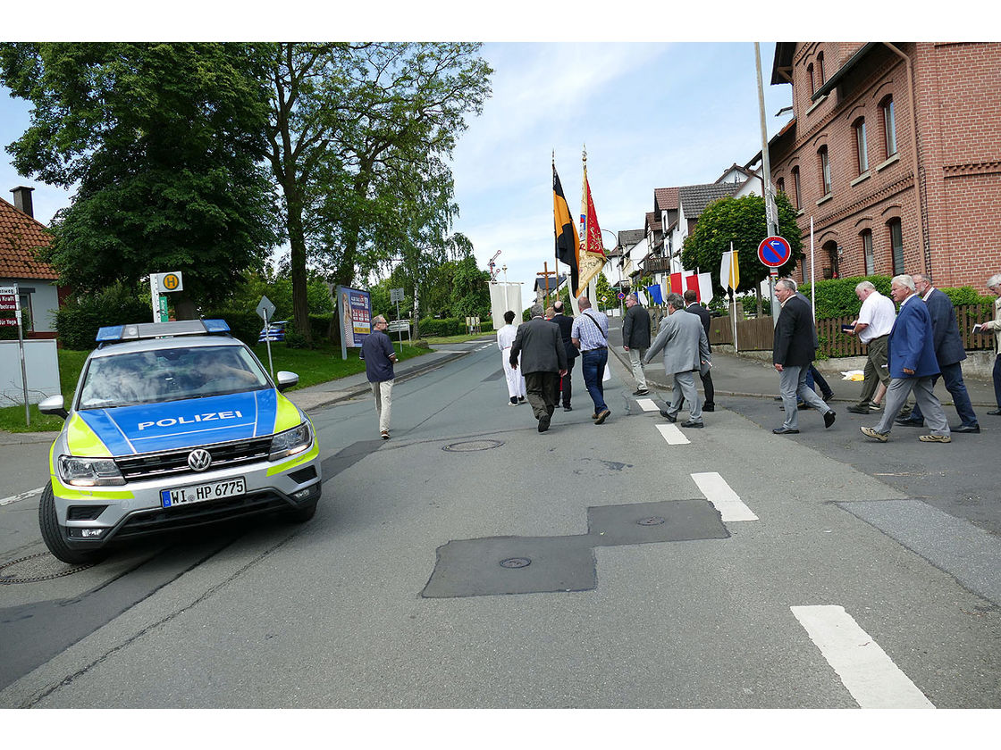 Bittprozession am Pfingstmontag (Foto: Karl-Franz Thiede)